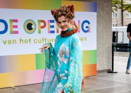 Het openingsweekend sluit af met een groots musicalspektakel tijdens DE OPENING