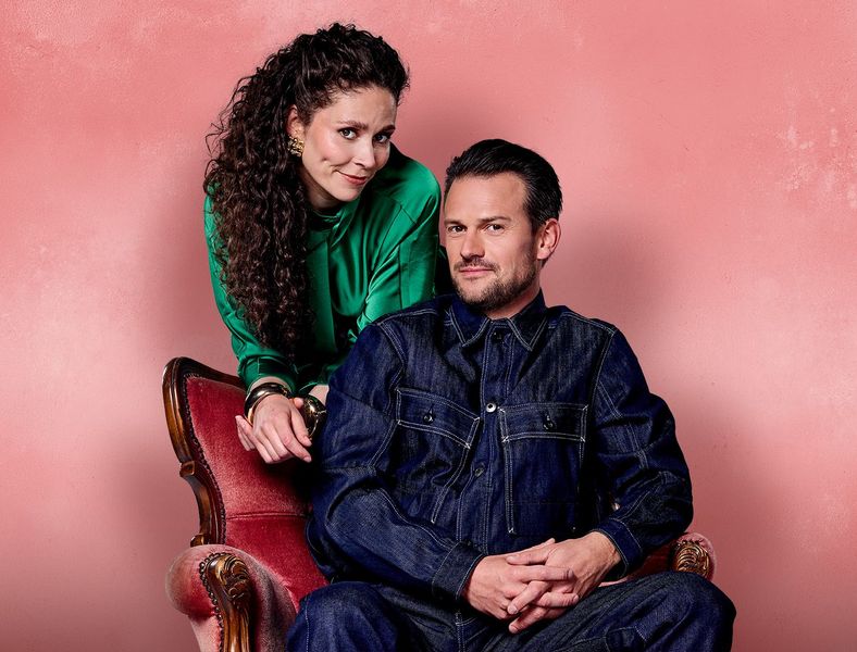 Levi van Kempen en Linda Verstraten te zien als Shakespeare en Anne in & JULIET